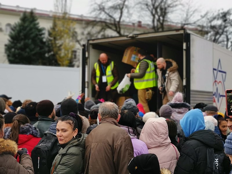 File:Aid Distributions by Mitzvah for Ukraine in Kherson 2.jpg